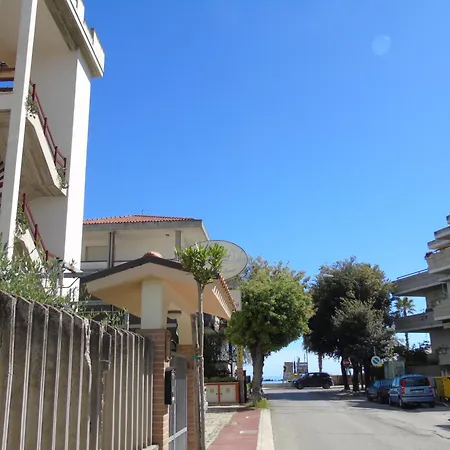 Homiday - Terrazza Sul Mare Appartement